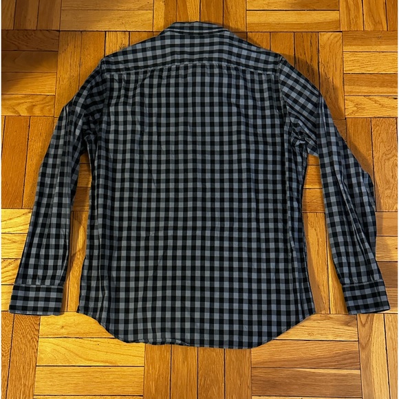 Banana Republic Slim Fit gingham button down size M - Picture 4 of 4